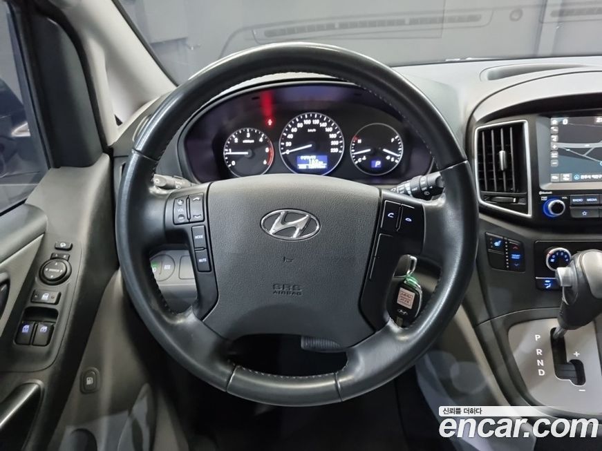 Hyundai Starex 2019