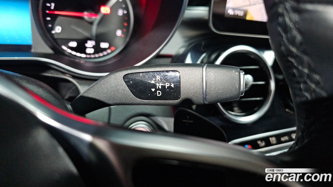 Mercedes-Benz C-Class 2020