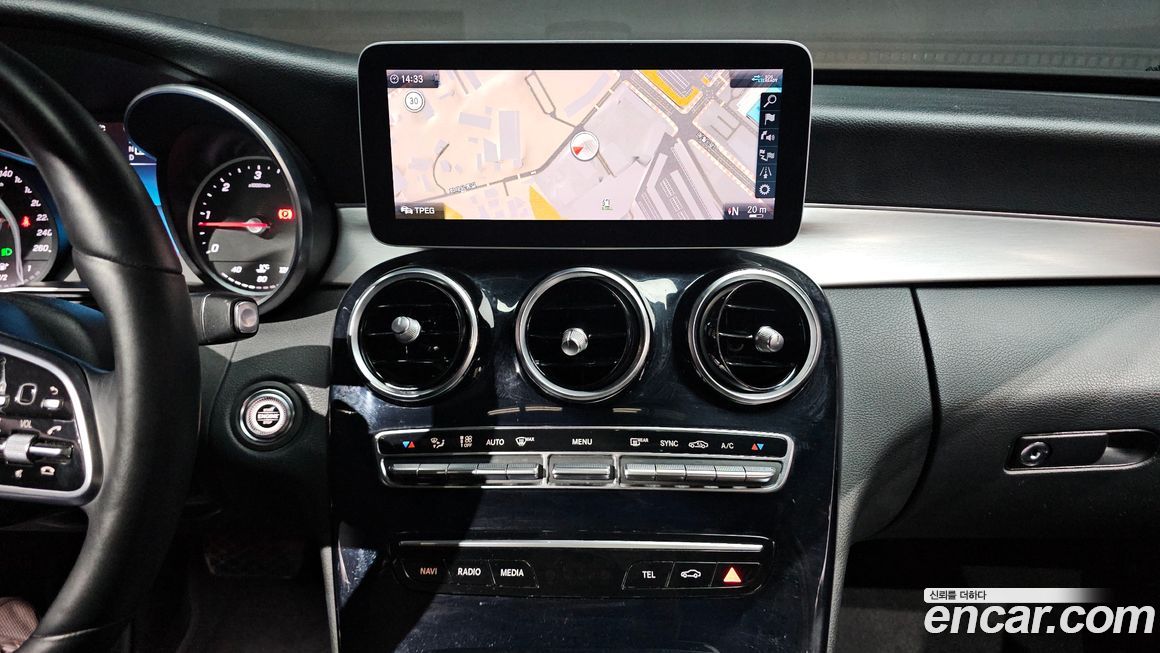 Mercedes-Benz C-Class 2020