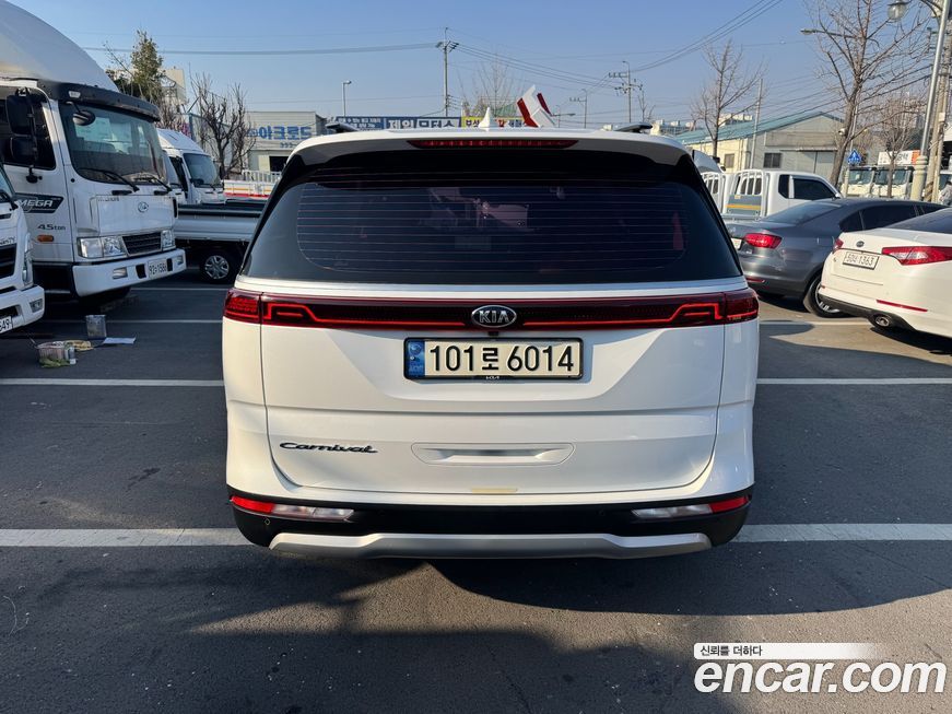 Kia Canival 2021