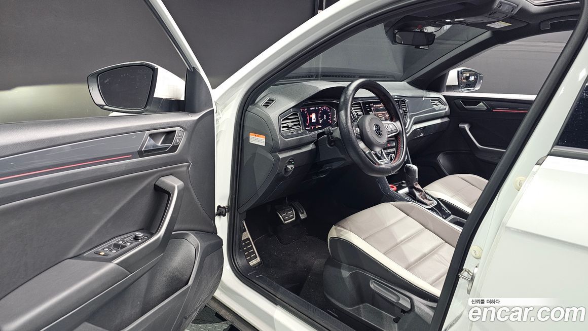 Volkswagen T-Roc 2021