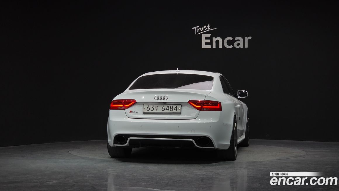 Audi RS5 2013
