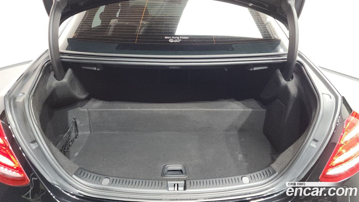 Mercedes-Benz E-Class 2020