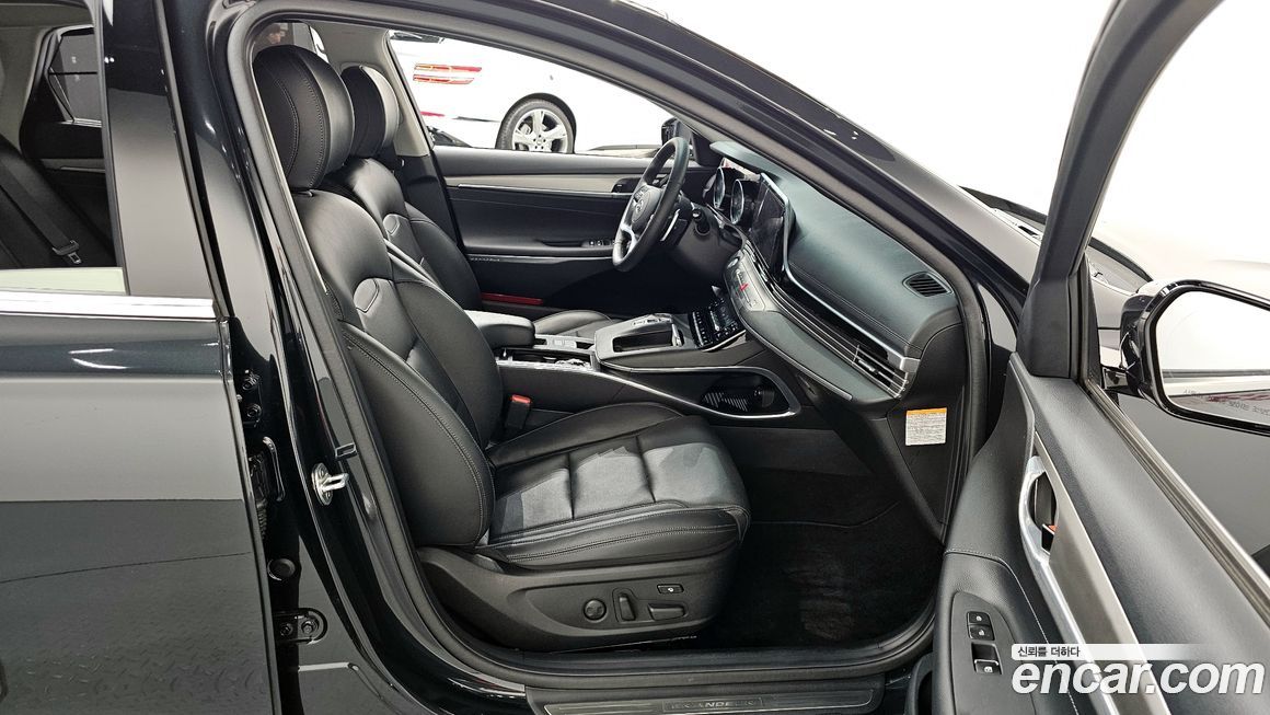 Hyundai Grandeur 2020