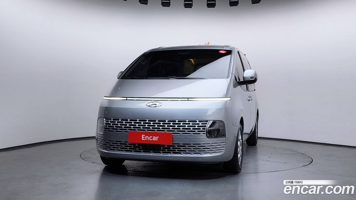 Hyundai Staria 2022