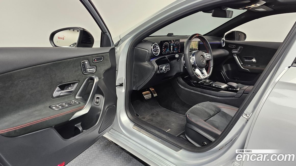 Mercedes-Benz A-Class 2023