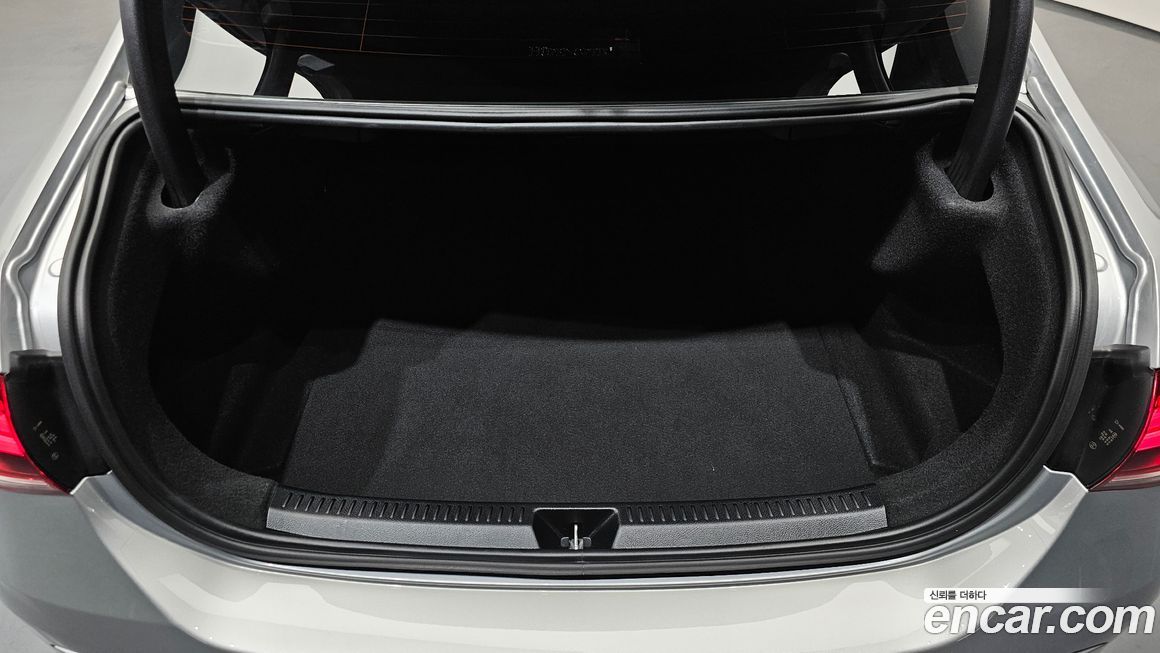 Mercedes-Benz A-Class 2023