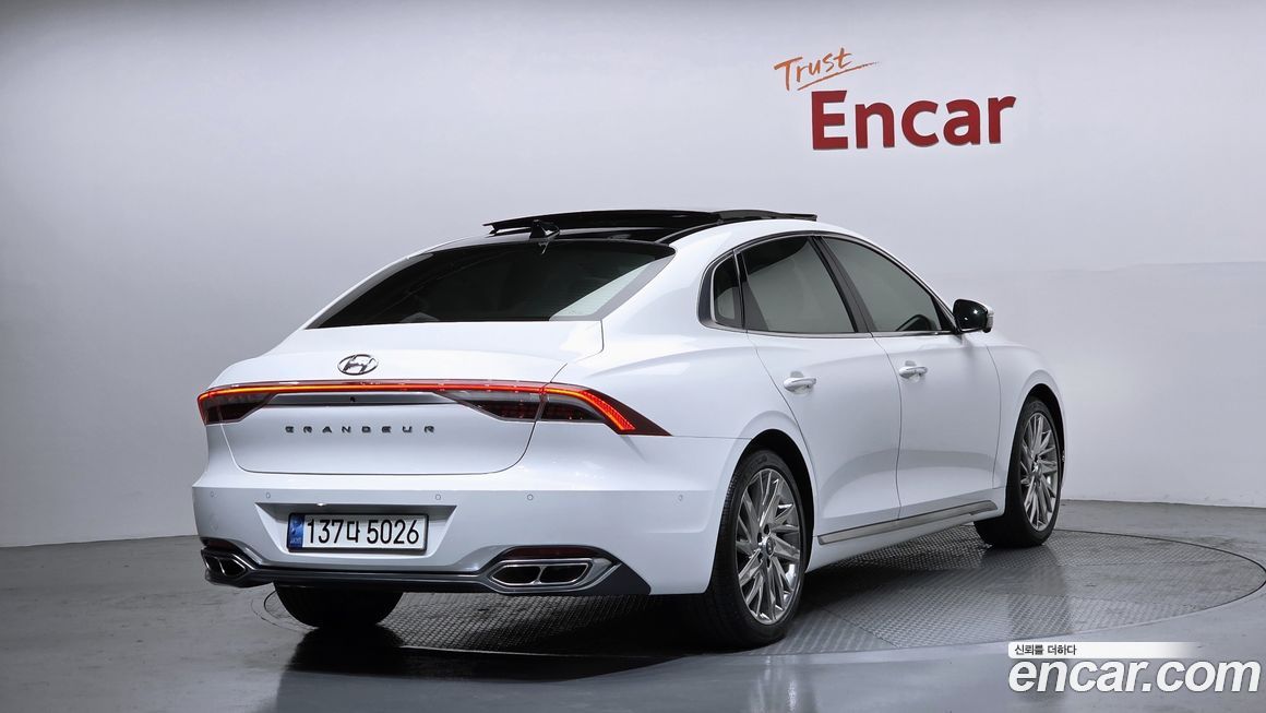 Hyundai Grandeur 2022