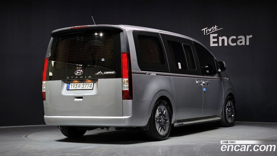Hyundai Staria 2023
