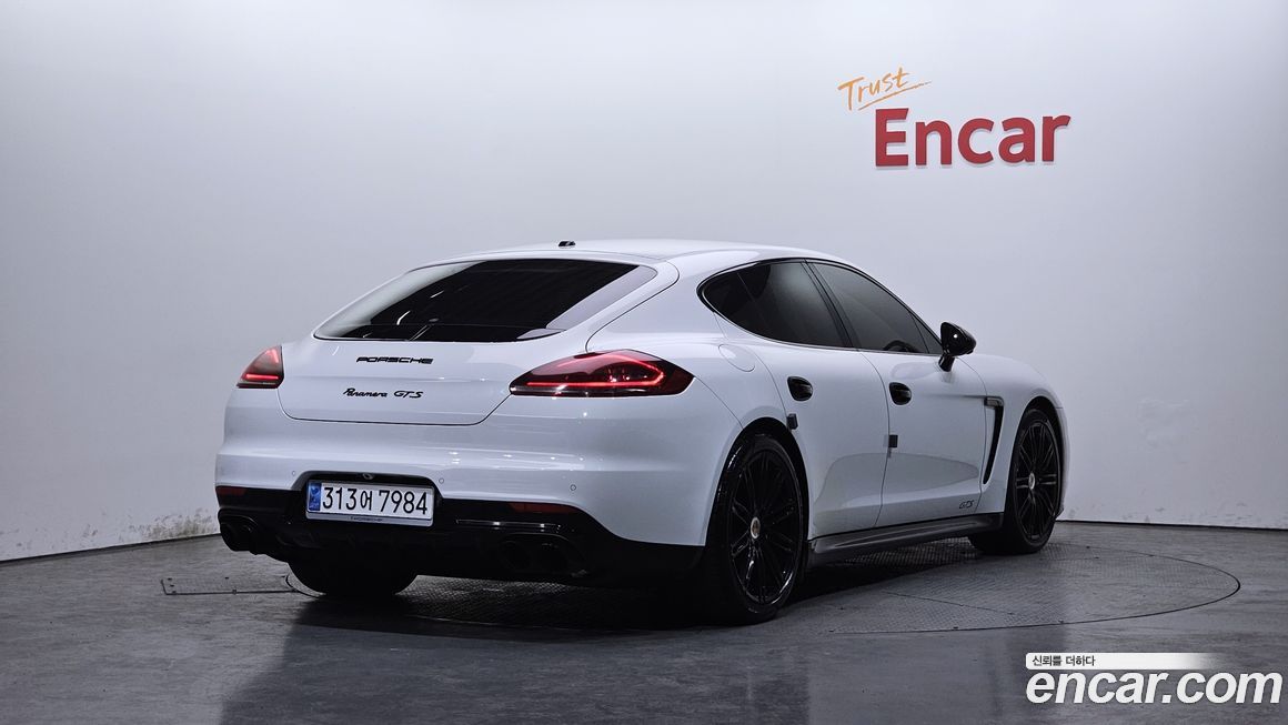 Porsche Panamera 2015
