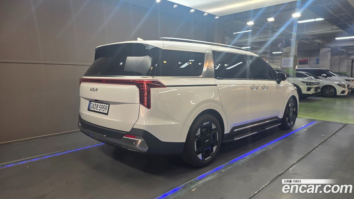 Kia Canival 2025