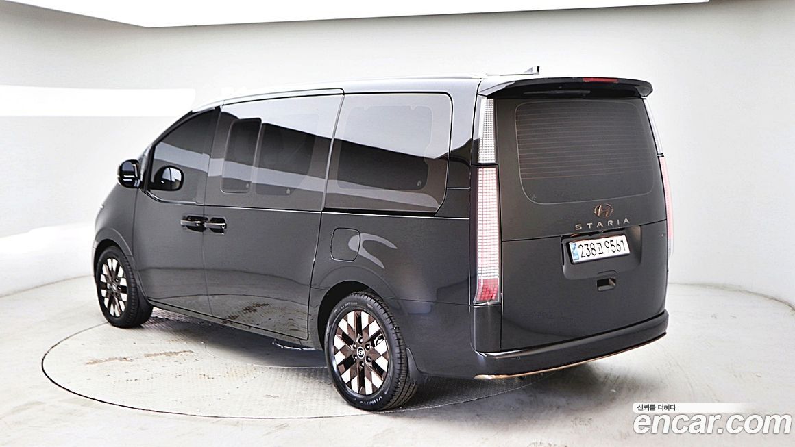 Hyundai Staria 2024