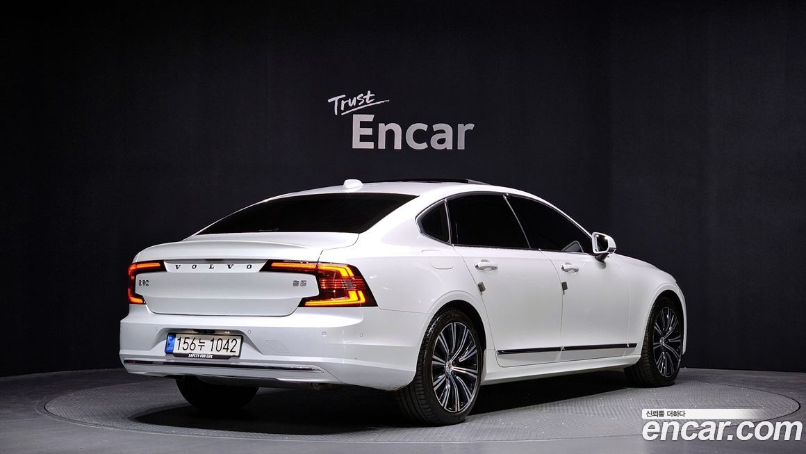 Volvo S90 2022