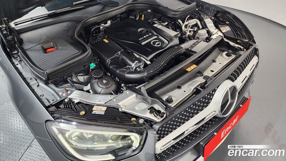 Mercedes-Benz GLC-Class 2021