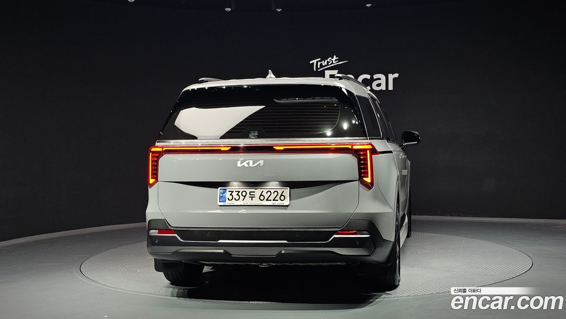 Kia Canival 2024