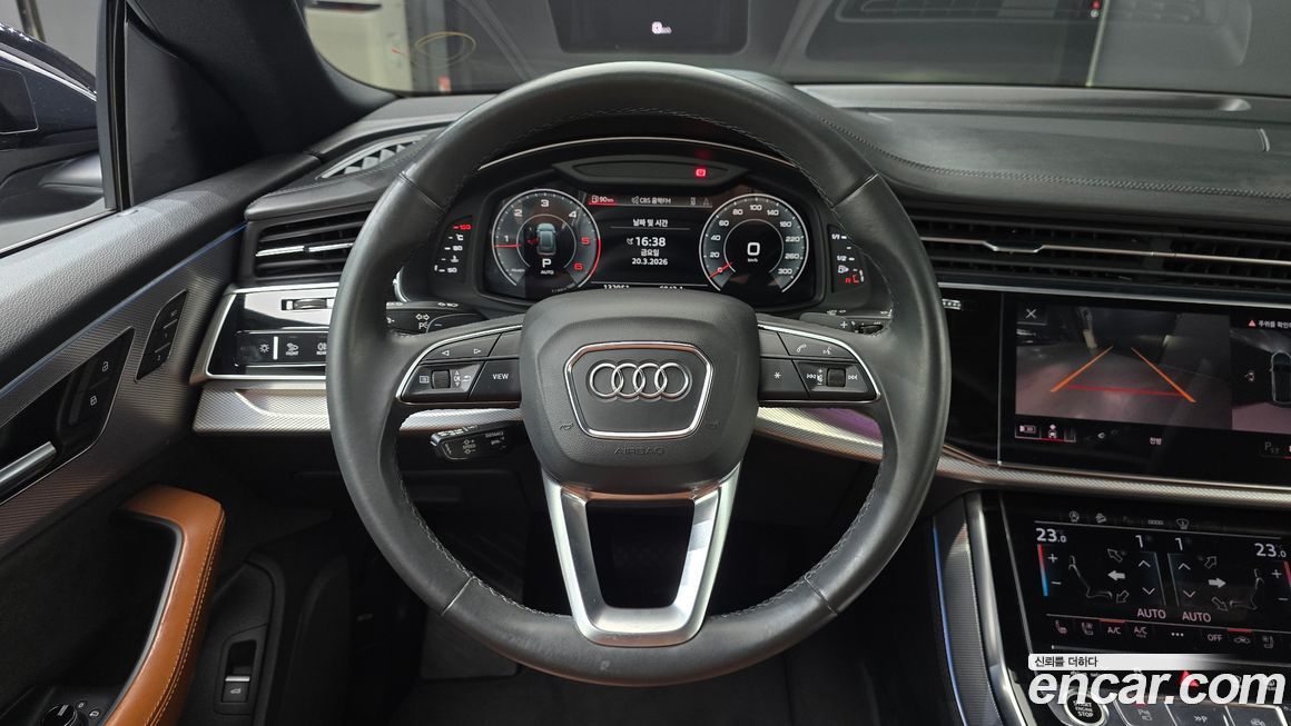 Audi Q8 2021