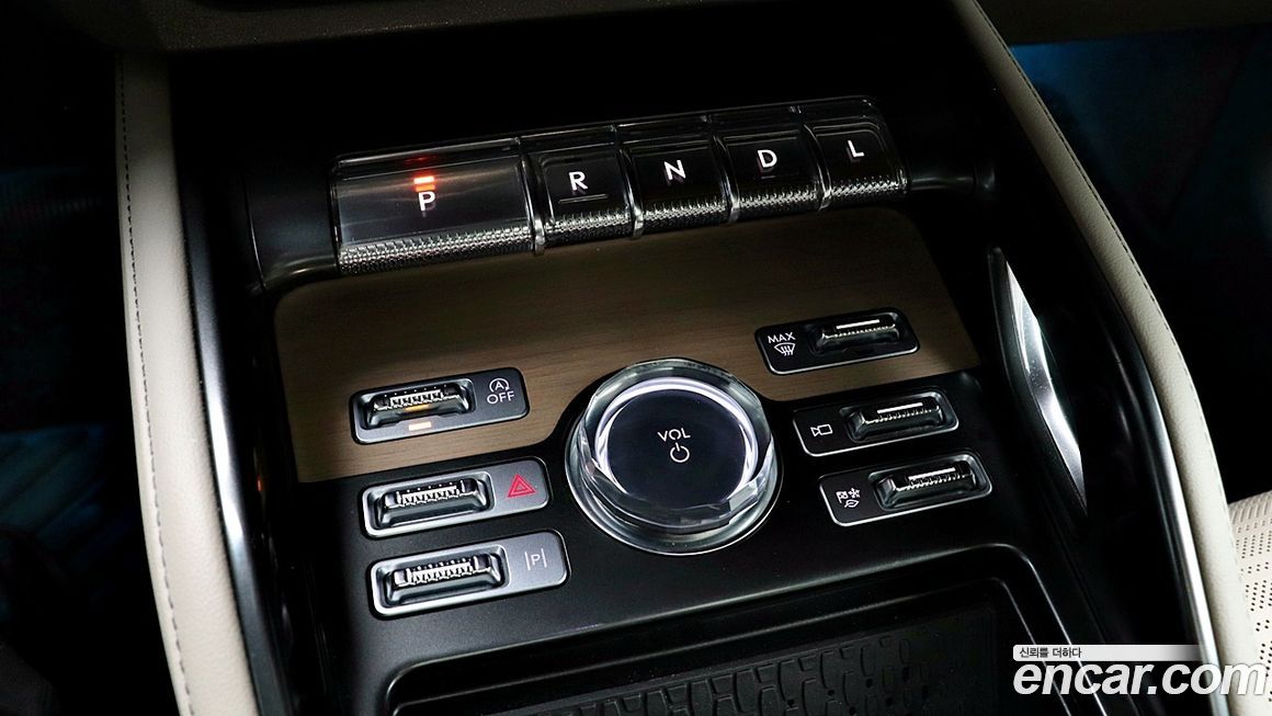 Lincoln Nautilus 2024