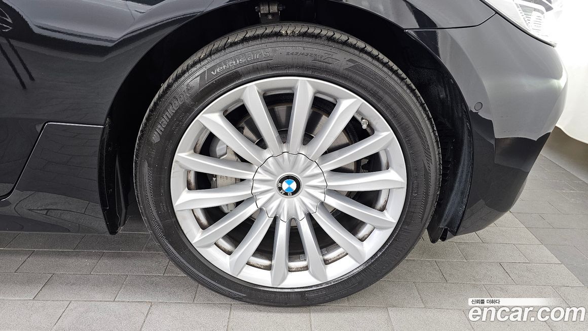 BMW Gran Turismo 2023