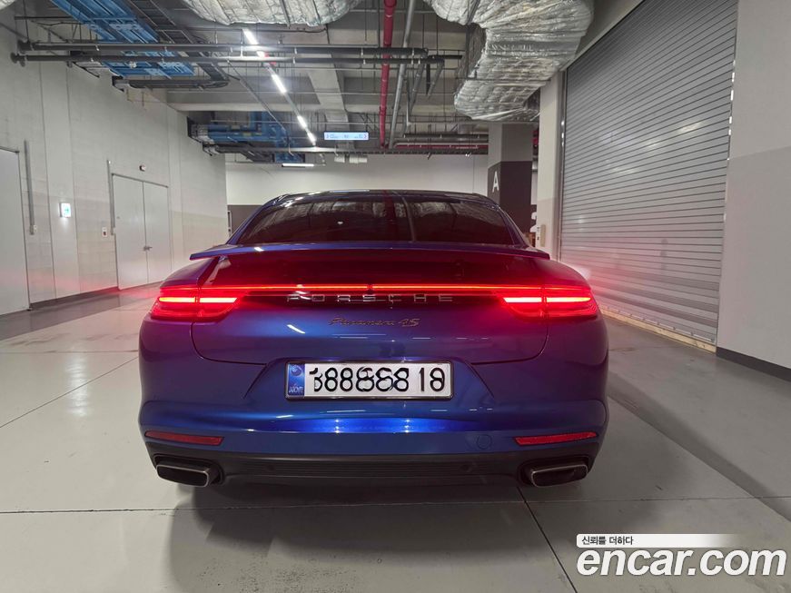 Porsche Panamera 2018