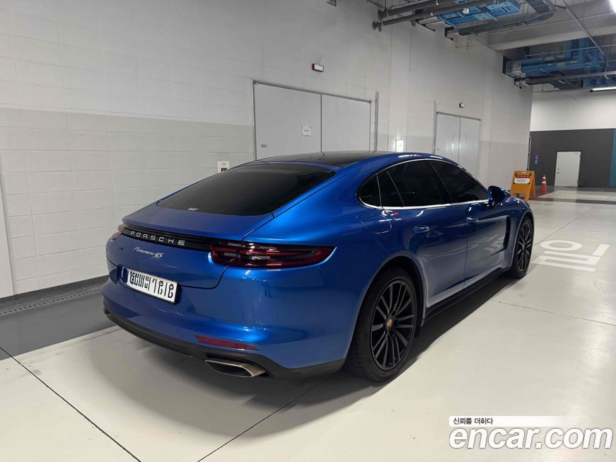Porsche Panamera 2018