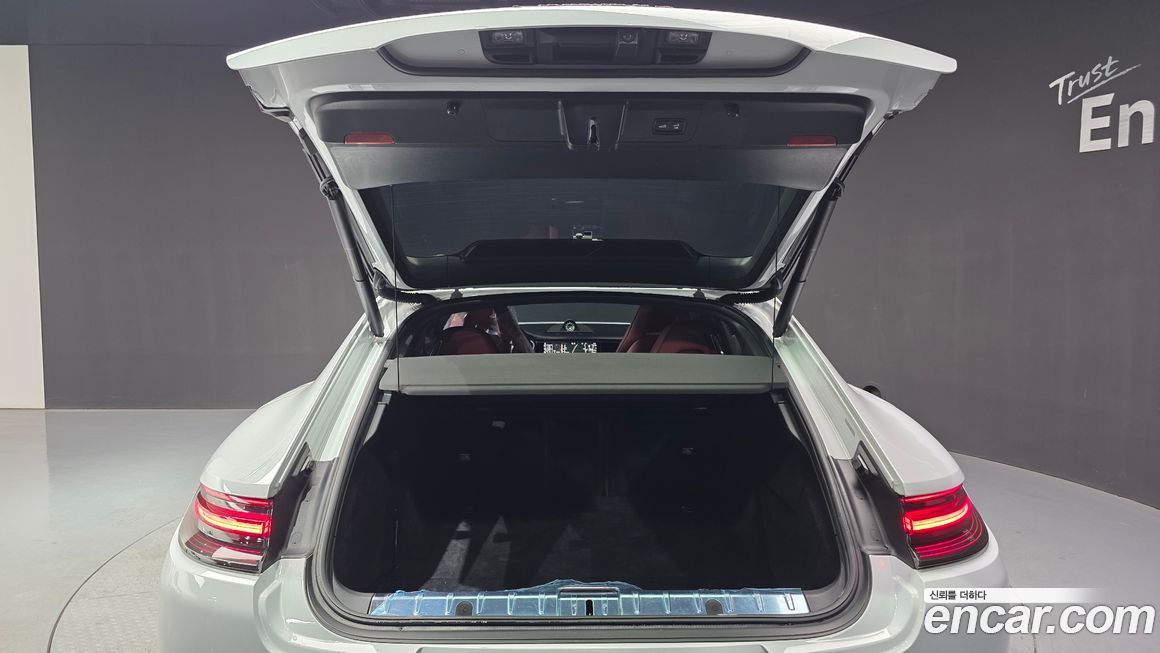 Porsche Panamera 2020