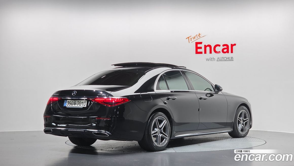 Mercedes-Benz S-Class 2021