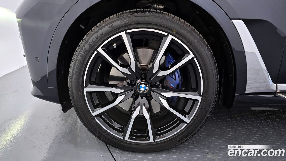 BMW X7 2021