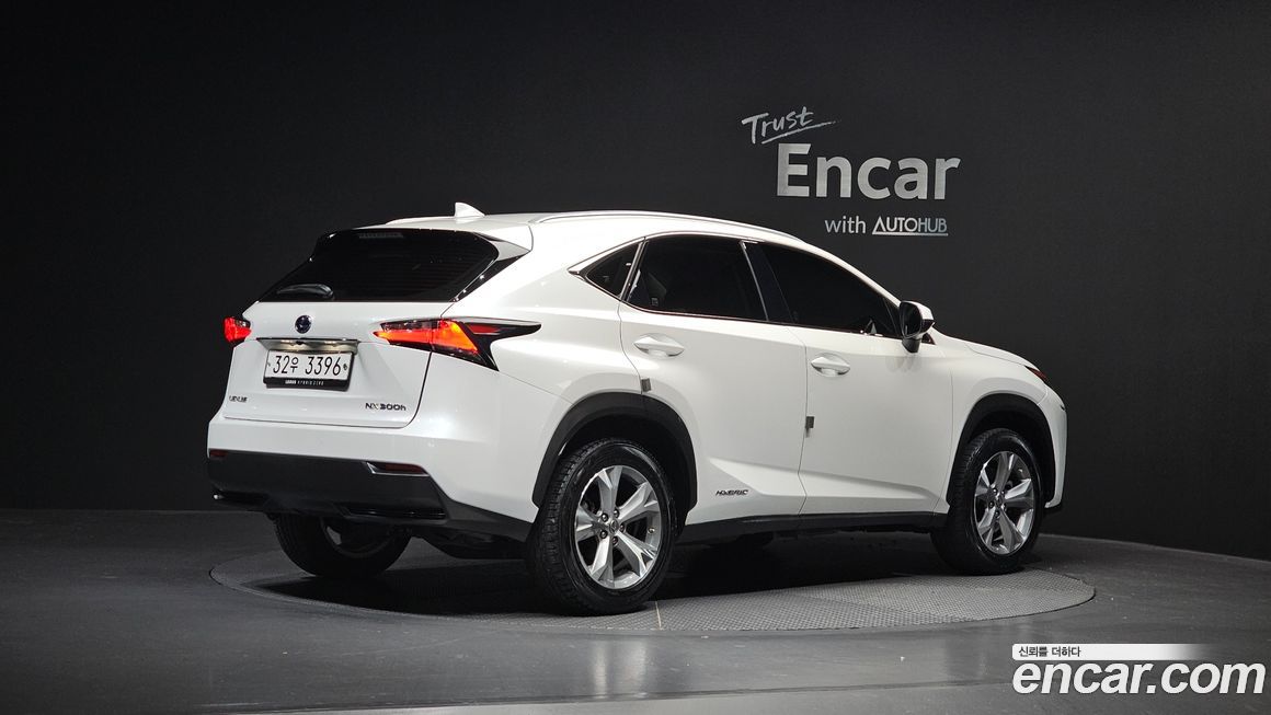 Lexus NX 2015