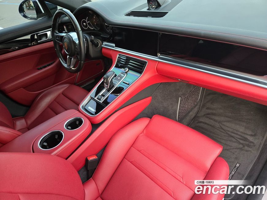 Porsche Panamera 2020