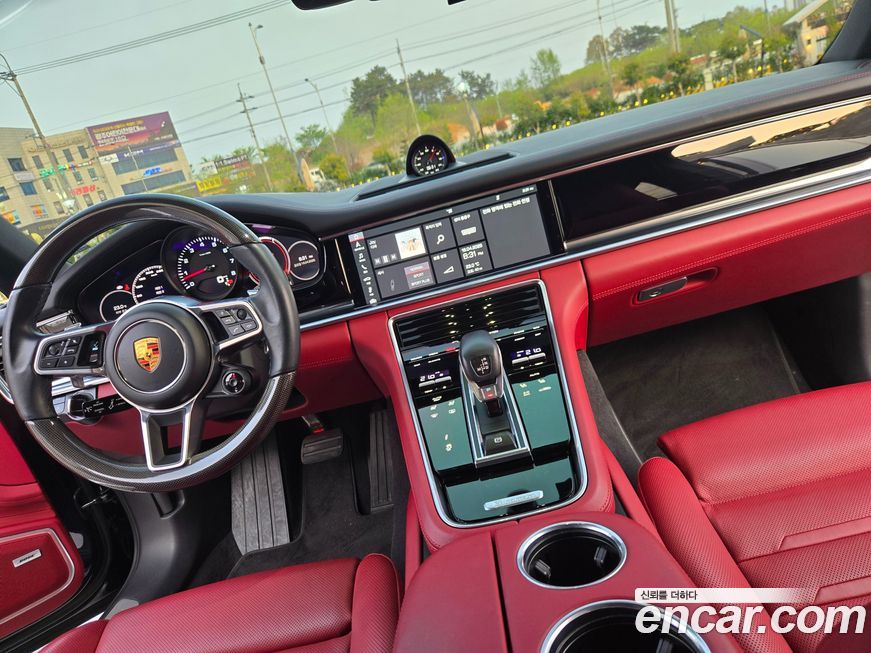 Porsche Panamera 2020