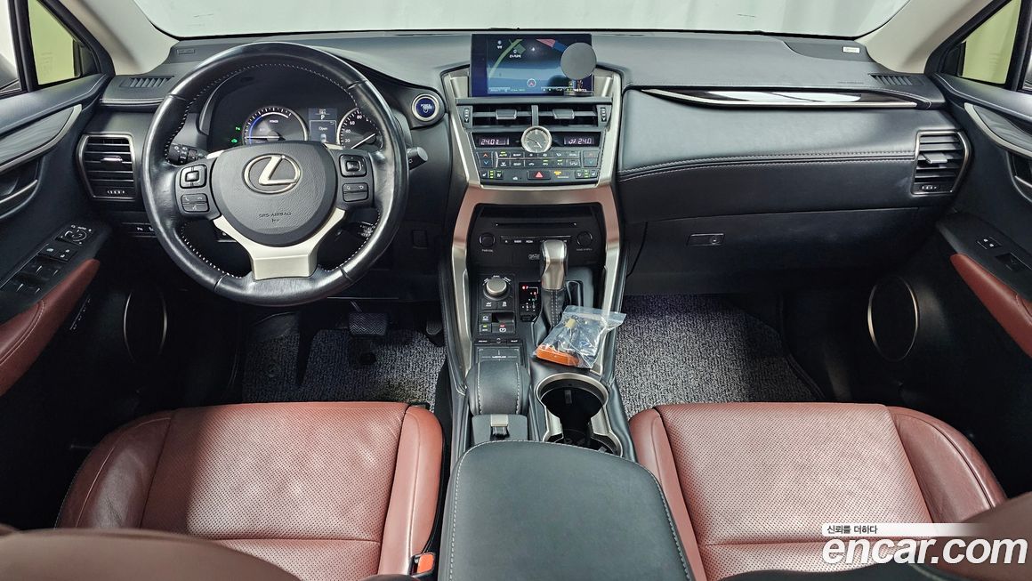 Lexus NX 2015