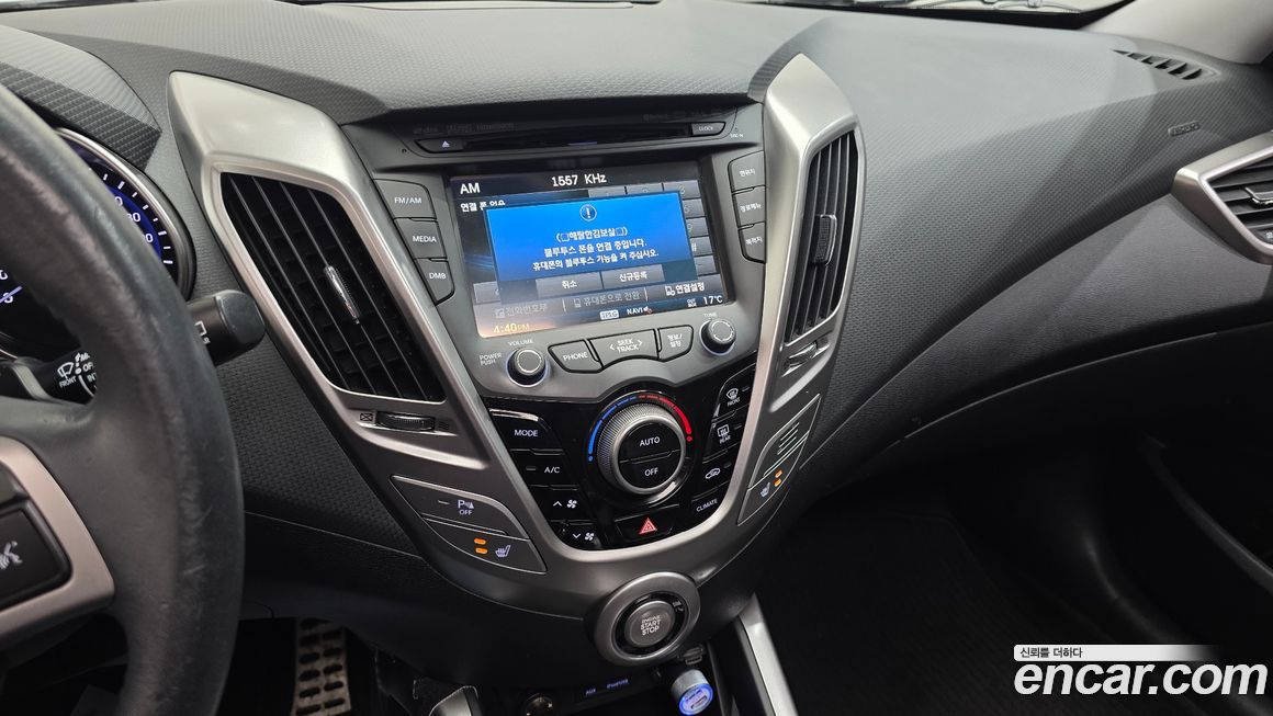 Hyundai Veloster 2012