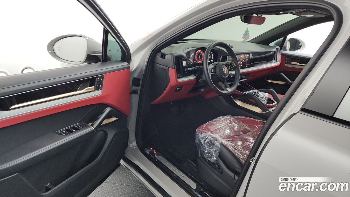 Porsche Cayenne 2025