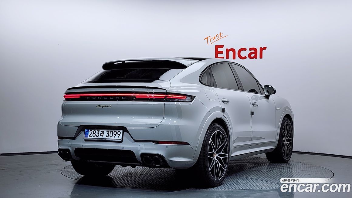 Porsche Cayenne 2025