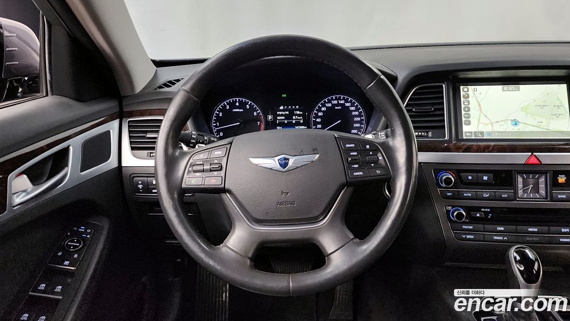 Hyundai Genesis 2016