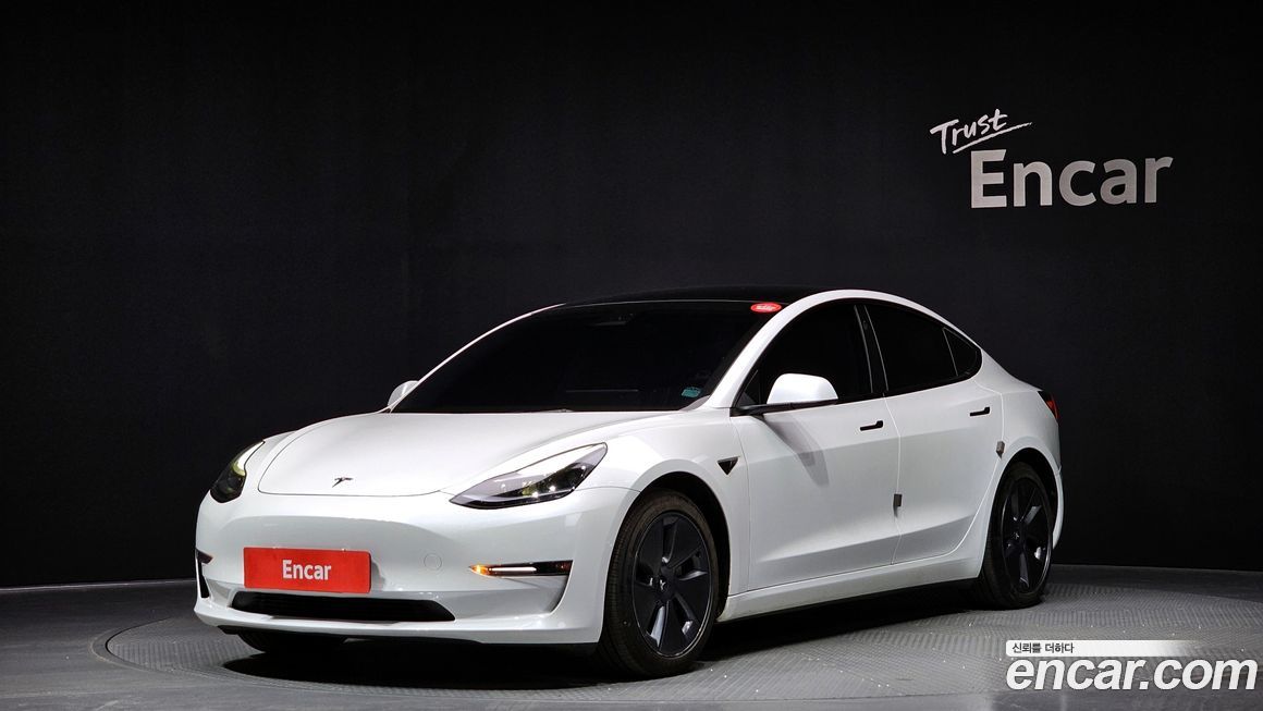 Tesla Model 3 2022