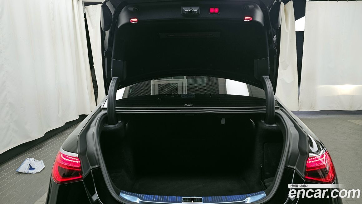 Mercedes-Benz S-Class 2022