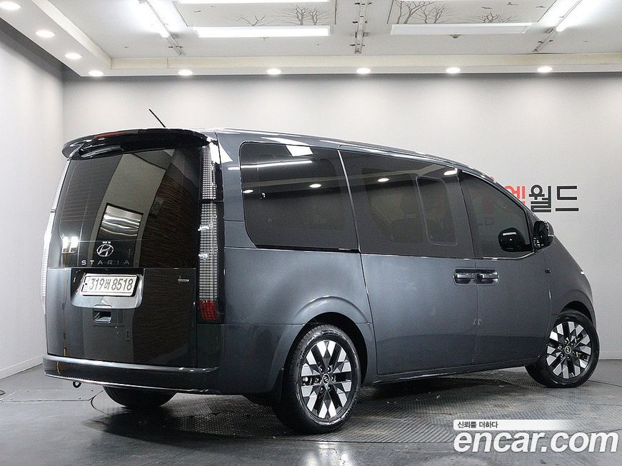 Hyundai Staria 2022