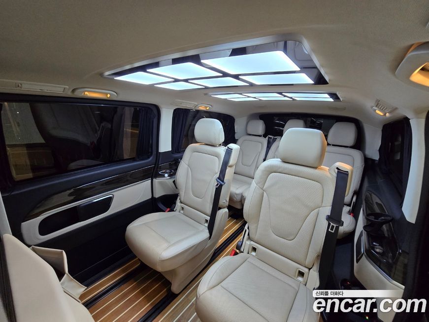 Mercedes-Benz V-Class 2022