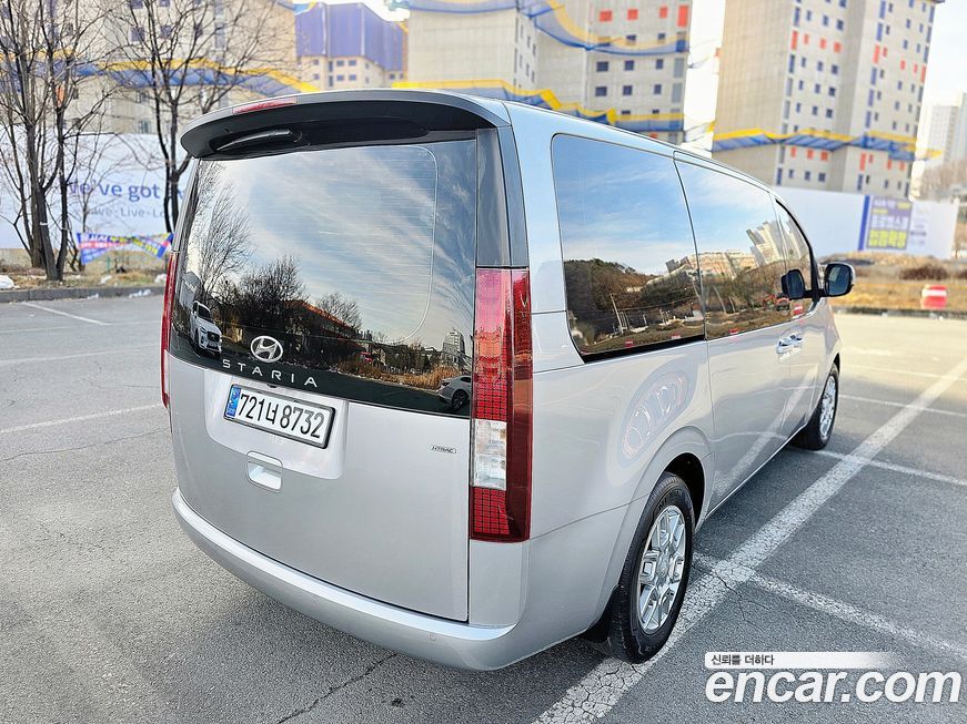 Hyundai Staria 2023