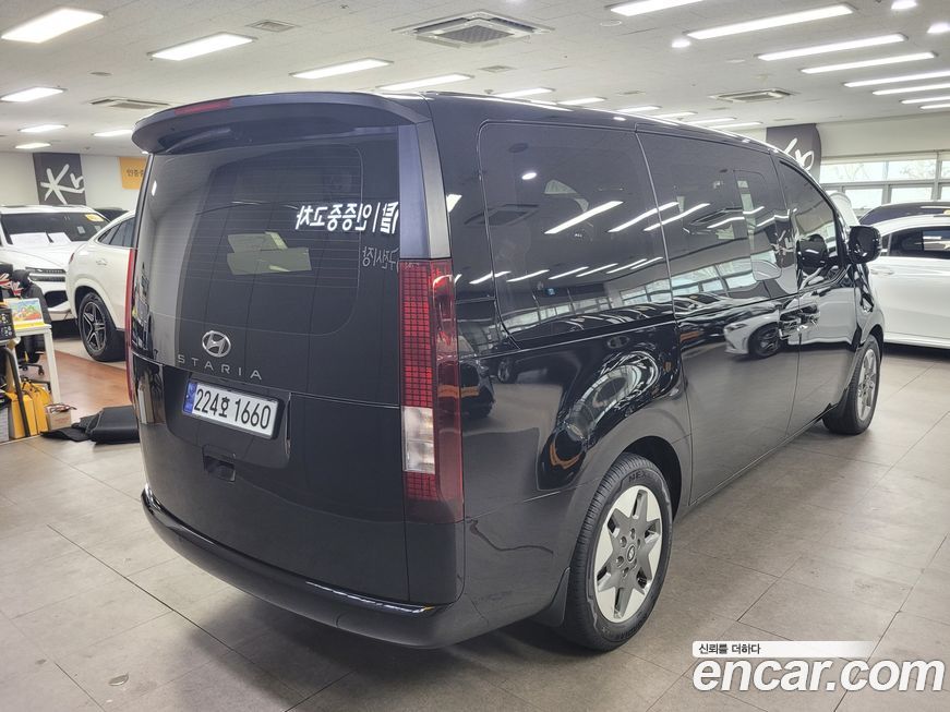 Hyundai Staria 2024