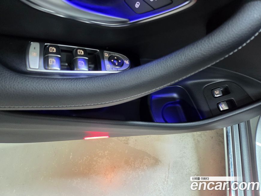 Mercedes-Benz E-Class 2020