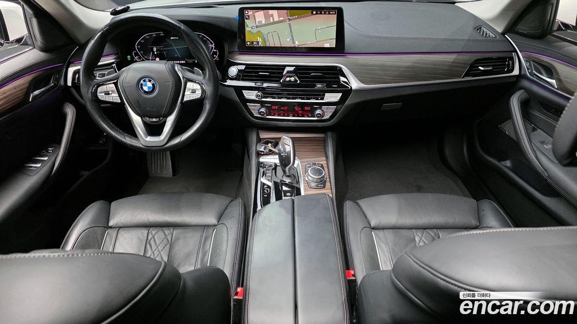 BMW 5-Series 2022