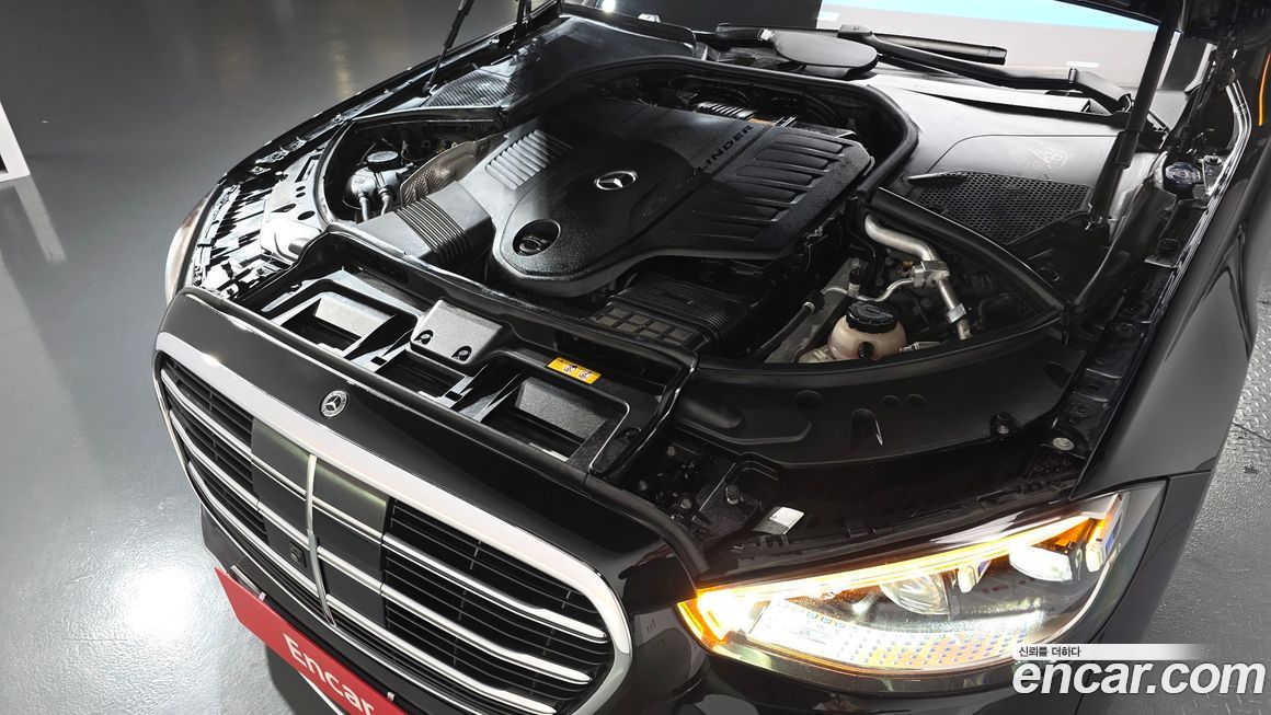 Mercedes-Benz S-Class 2021