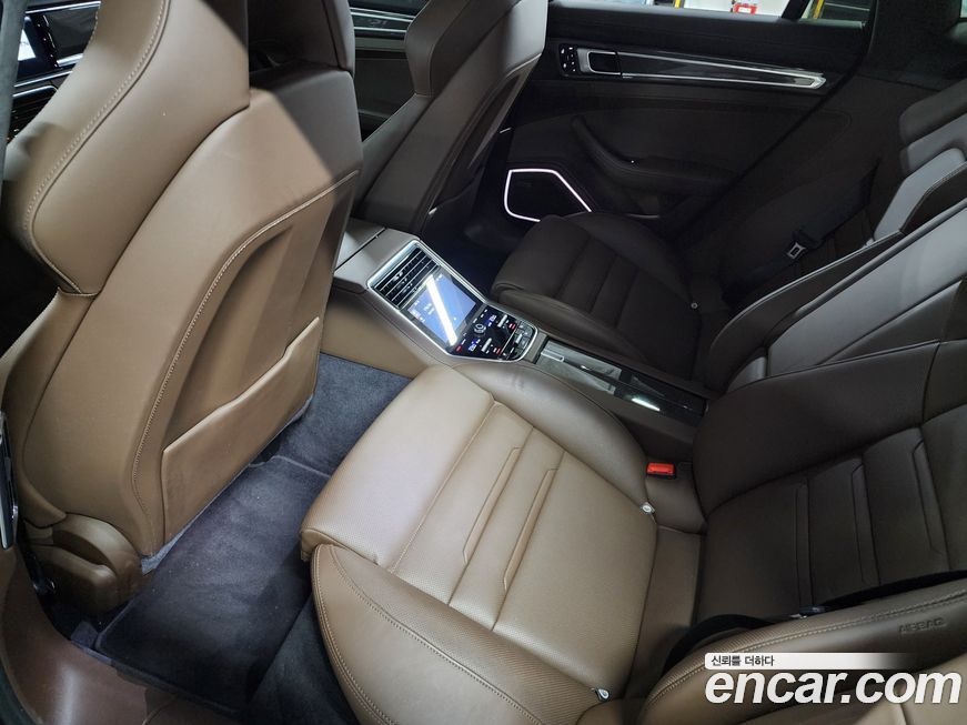 Porsche Panamera 2020