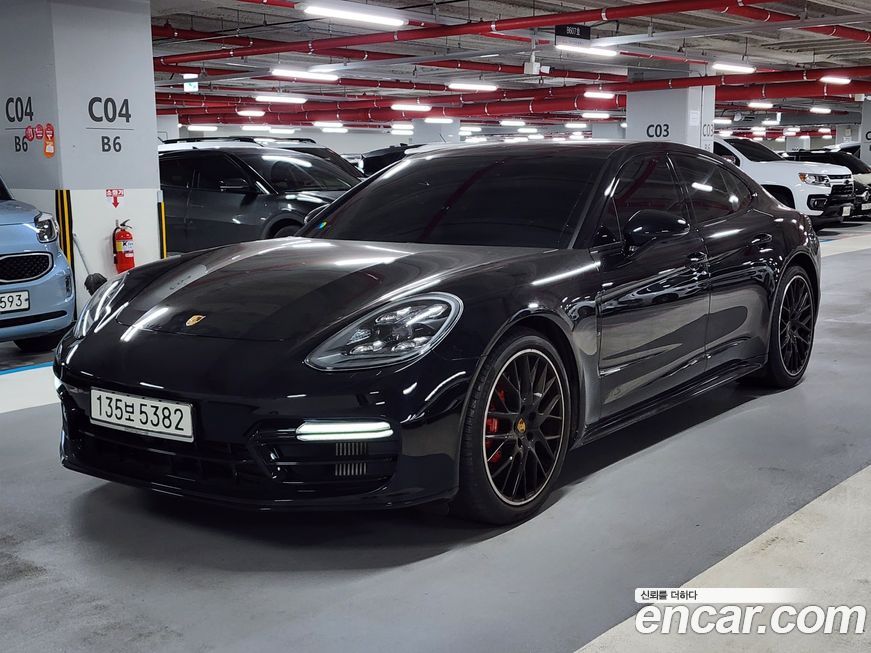 Porsche Panamera 2020
