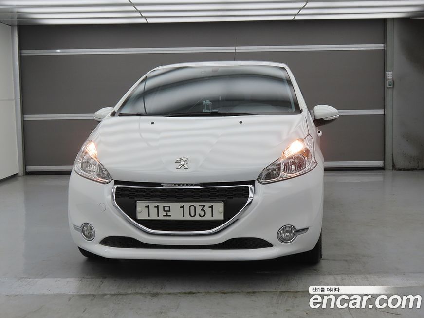 Peugeot 208 2015