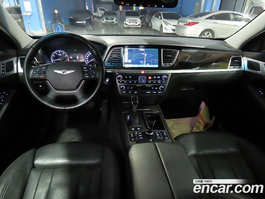 Hyundai Genesis 2016