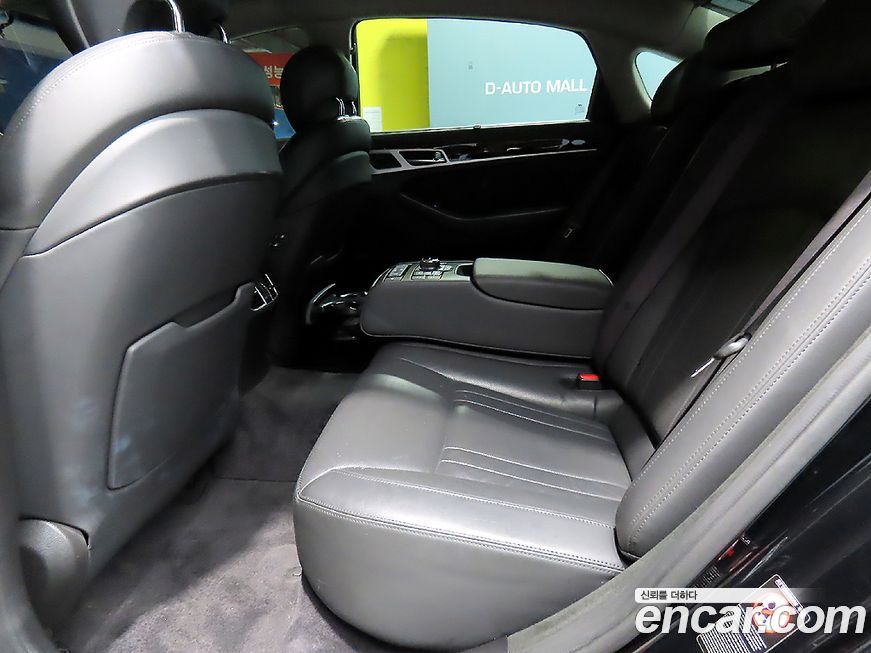 Hyundai Genesis 2016