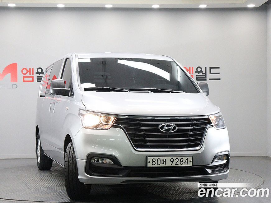 Hyundai Starex 2021